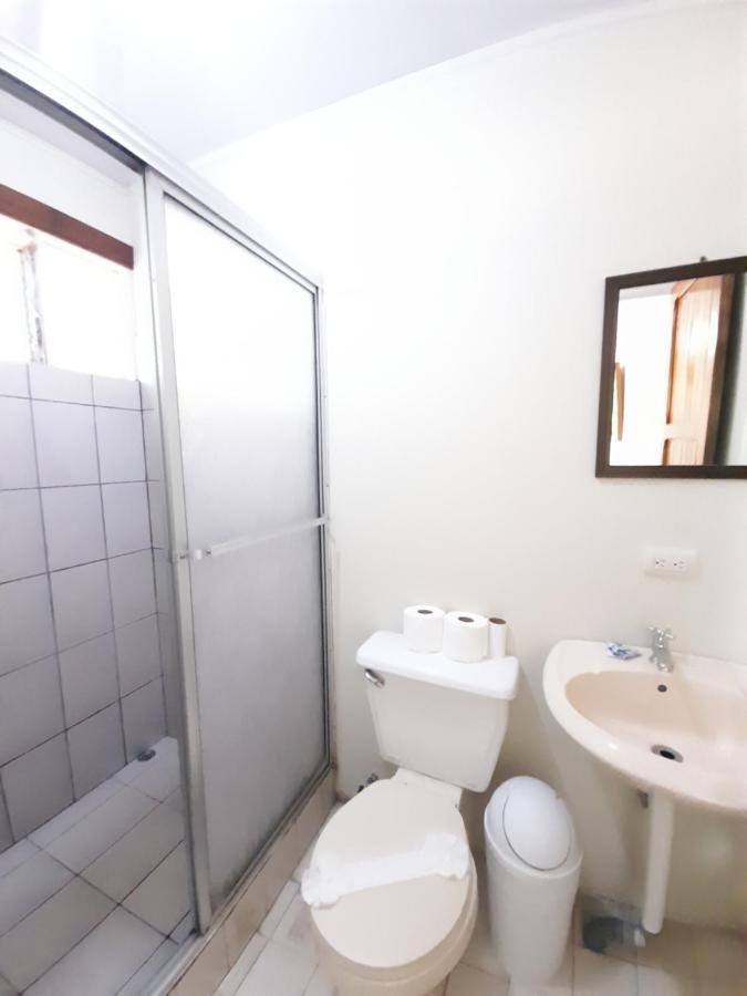 Arenal Poshpacker Hostal *