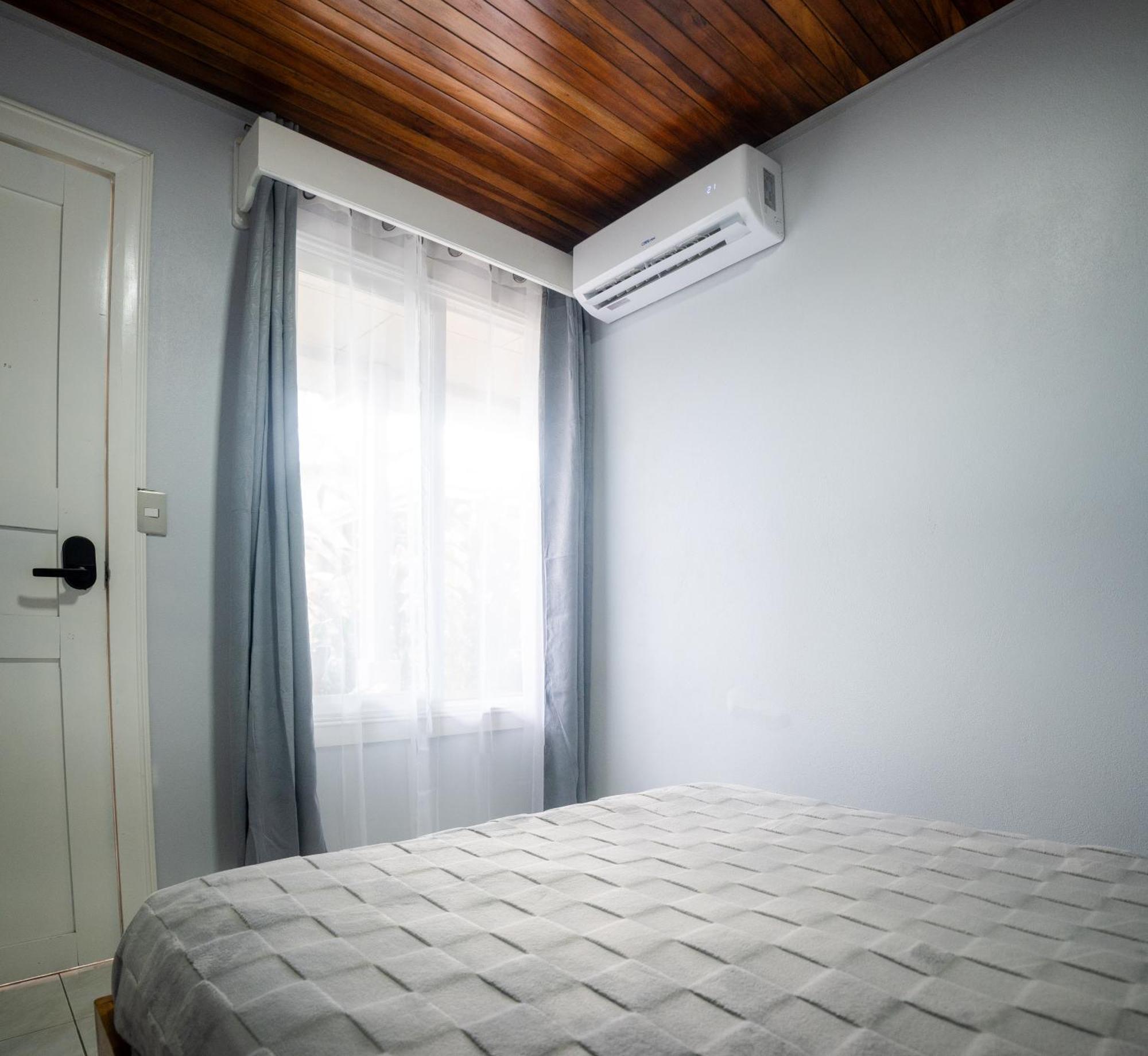 Arenal Poshpacker Hostal